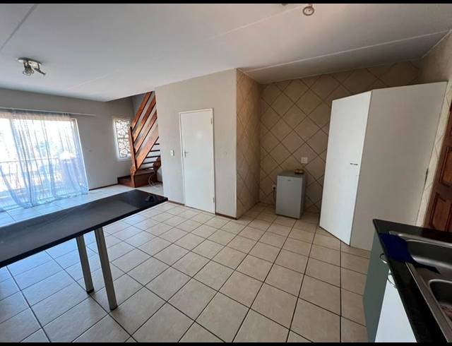 2 BEDROOM PROPERTY TO RENT IN WELTEVREDEN PARK